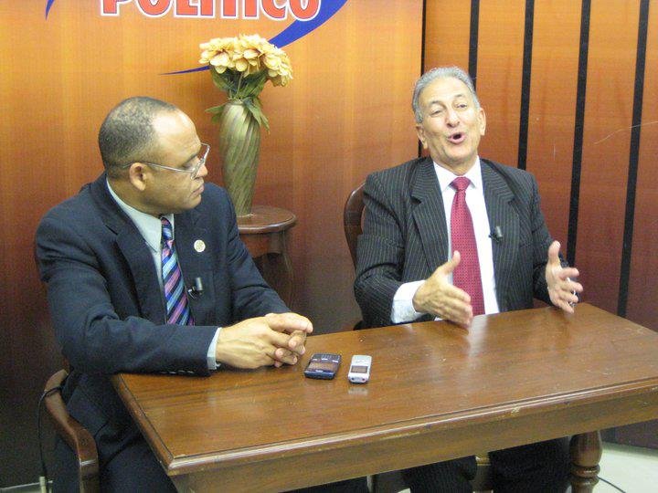 Julián Serulle en Coctel Político